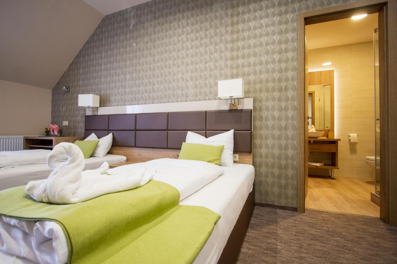 Veres Motel เวเรเชกแฮซ ภายนอก รูปภาพ