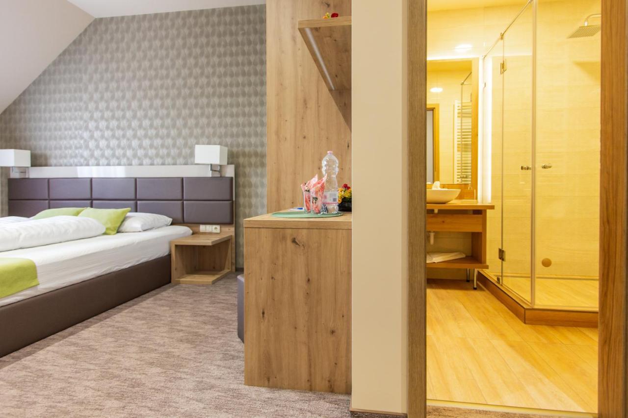 Veres Motel เวเรเชกแฮซ ภายนอก รูปภาพ